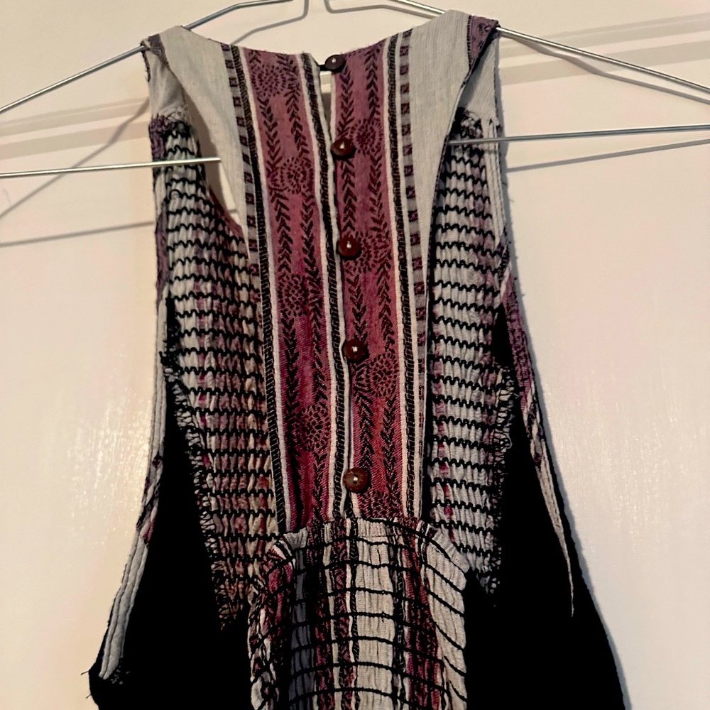 Beautiful black dress with great design!